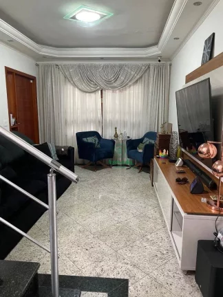 Imagem Sobrado à venda, 220 m² por R$ 1.300.000,00 - Vila Galvão - Guarulhos/SP