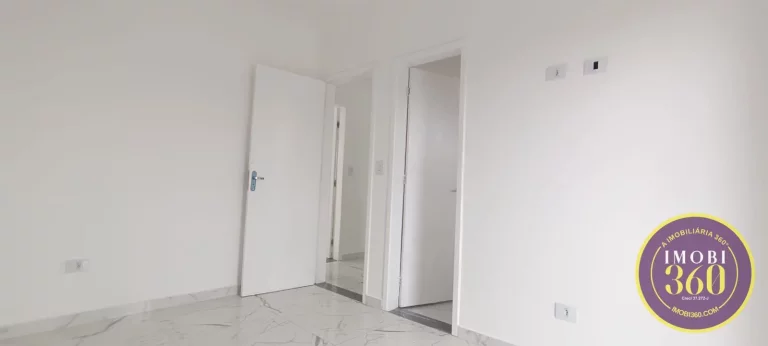 Imagem Sobrado com 2 Quartos (2 suites) e 2 banheiros à Venda, 107 m²