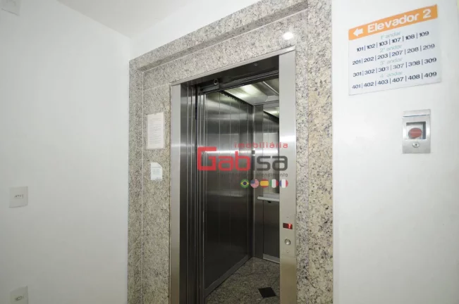 Imagem Apartamento com 2 dormitórios à venda, 105 m² por R$ 550.000,00 - Braga - Cabo Frio/RJ