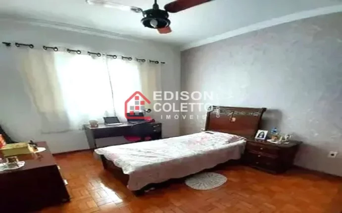 Imagem Excelente casa à venda no Jardim Elite oferece um estilo de vida charmoso e prático"