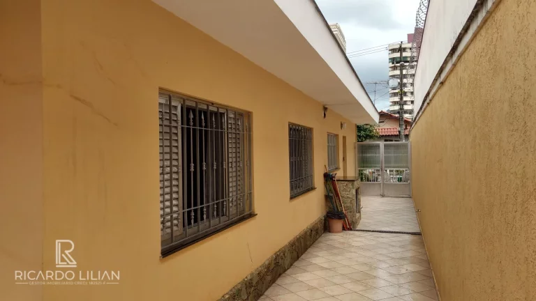 Imagem "Espetacular Casa Térrea na Vila Rosália, Guarulhos: Um Oásis Junto ao Lago dos Patos!"