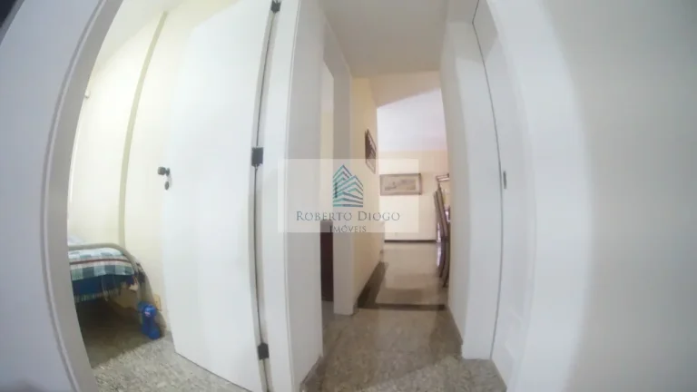 Imagem Imperdível Apartamento à Venda em Icaraí, Niterói-RJ: 3 Quartos, 1 Suíte, 1 Sala, 3 Banheiros, 1 Vaga de Garagem, 161m² de Área.