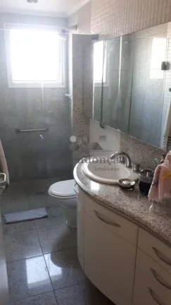 Imagem Apartamento bem espaçoso e repleto de armários. Living para 2 ambientes, lavabo, 3 dormitórios se...