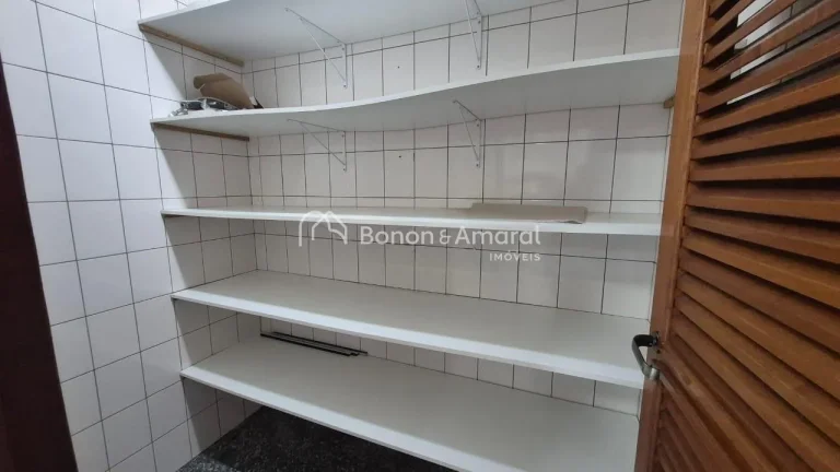 Imagem Localizado em uma das áreas mais nobres da cidade, o condomínio conta com segurança e portaria 24...