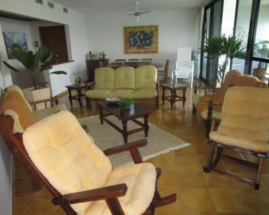 Imagem Apartamento à venda no Guarujá na Praia das Pitangueiras.