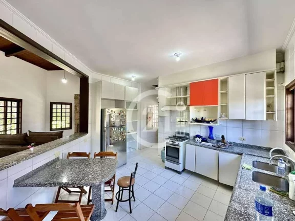 Imagem Casa com 3 dormitórios à venda, 255 m² por R$ 1.250.000,00 - Jardim Ana Estela - Carapicuíba/SP