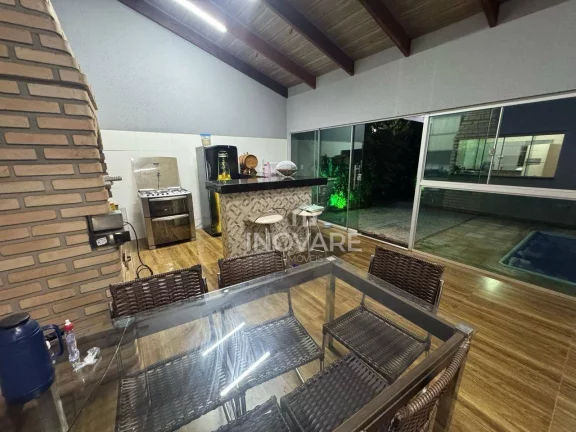 Imagem Casa com 3 dormitórios à venda por R$ 800.000,00 - Alto do Trindade - Itumbiara/GO