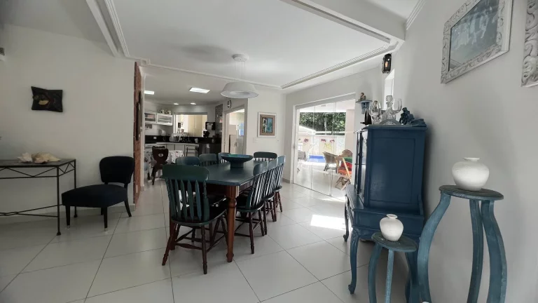 Imagem Casa à venda na Riviera de São Lourenço módulo 20.