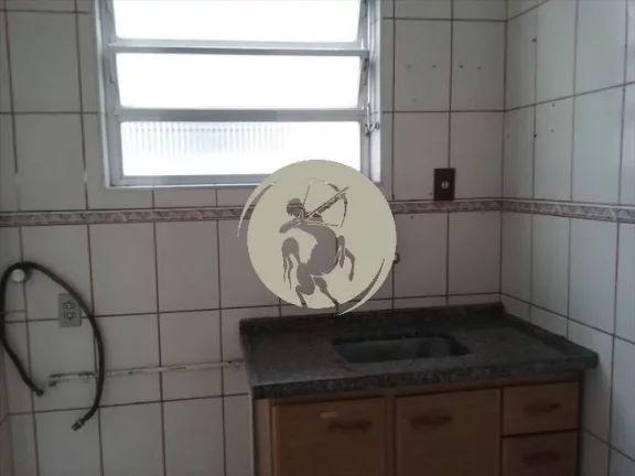 Imagem DIVIDIDO DEU UM BOM QUARTO E SALA COM SACADA
