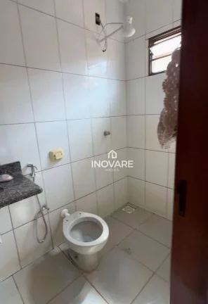 Imagem Casa com 3 dormitórios à venda, 200 m² por R$ 370.000,00 - Jardim Adelaide - Itumbiara/GO