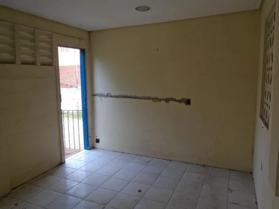 Imagem (GA2139)Galpão 800m² com 02 escritórios, 03 Wcs Sociais.