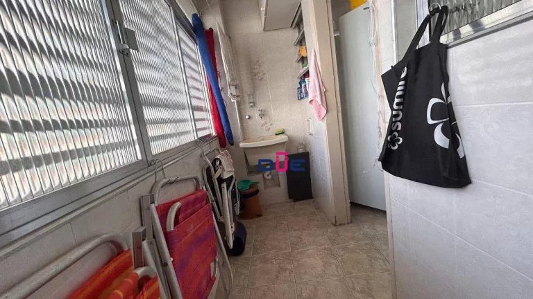 Imagem Apartamento com 2 dormitórios à venda, 100 m² por R$ 580.000 - Gonzaga - Santos/SP