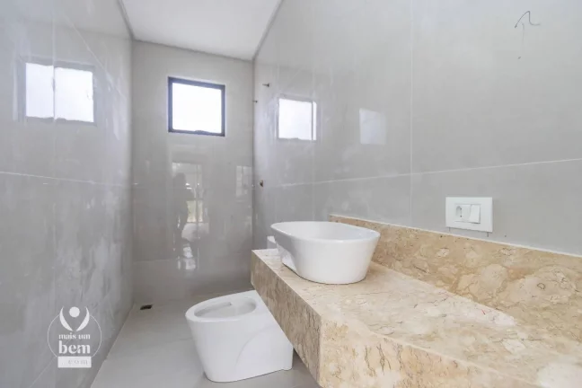 Imagem Sobrado 3 quartos com 1 suíte NOVO dentro de condomínio no Bairro Alto em Curitiba/PR - DUAS VAGAS