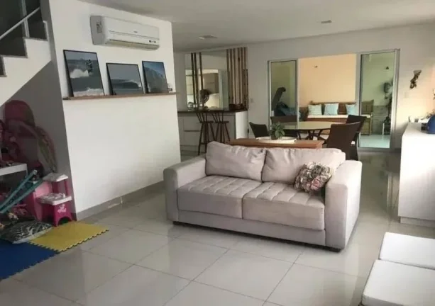 Casa a venda na Lagoa Redonda