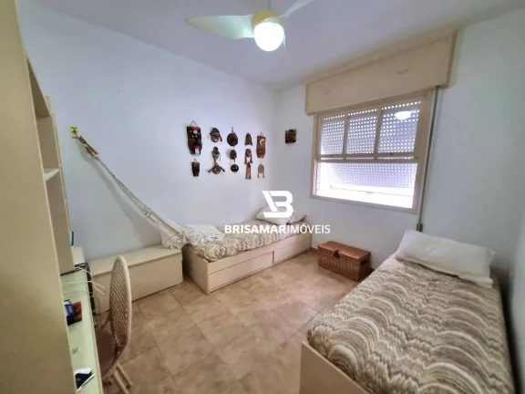 Imagem PITANGUEIRAS- LOCAL NOBRE , AMPLO APARTAMENTO CLARO E AREJADO , GARAGEM NO PRÉDIO.