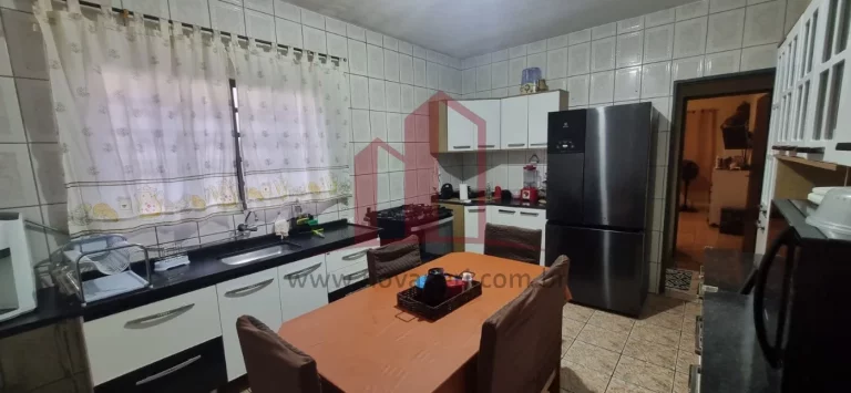 Imagem Imperdível oportunidade de adquirir casa a venda no Jardim Alegria, Francisco Morato-SP! 2 quartos, 1 sala, 2 vagas de garagem.