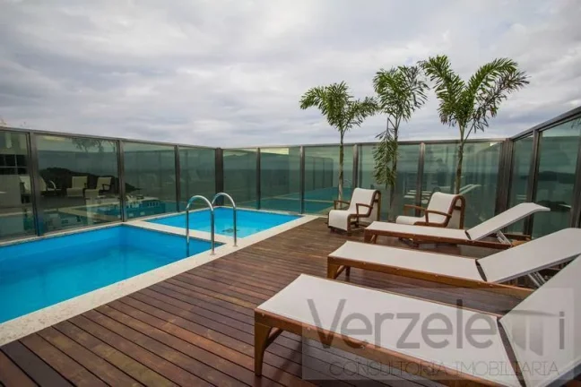 Imagem Apartamento Quadra Mar para Venda em Balneário Camboriú / SC no bairro Centro