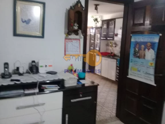 Imagem EXCELENTE CASA EM CONDOMINIO NO BAIRRO ALTO EM CURITIBA