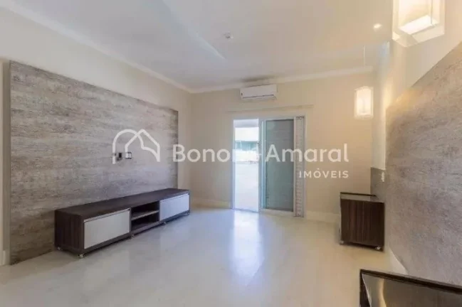 Imagem Esta residência de alto padrão oferece 290 m² de área construída em um terreno de 360 m², unin...