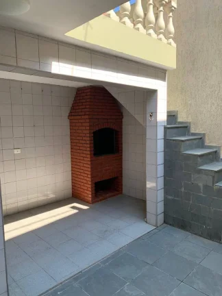 Imagem Sobrado 150 m² 3 Domritorios sendo 1 Suite 2 Vagas de Garagens
