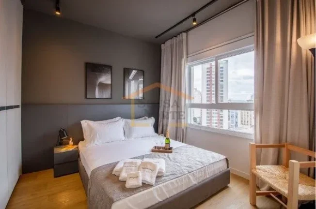 Imagem Apartamento mobiliado com 39m², 1 suíte, varanda, ar-condicionado na sala e no quarto, cozinha equ...
