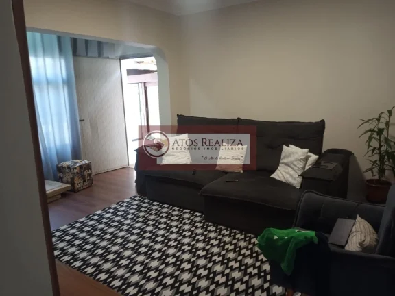 Imagem Oportunidade a venda no Bairro de Veleiros. Vendo excelente casa com Edícula em Veleiros, são 250m² de área, com 3 dormitórios, sendo 1 Suíte, sala, Cozinha, área de lavanderia, área de churrasqueira com banheiro, edícula com 2 cômodos e banheiro, maís um