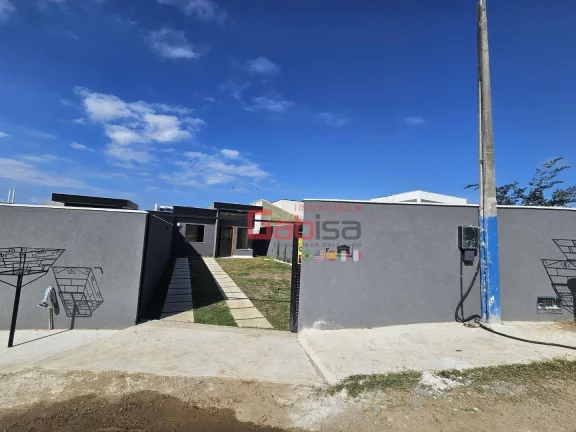 Imagem Casa com 2 dormitórios à venda, 61 m² por R$ 330.000,00 - Vila do Peró - Cabo Frio/RJ