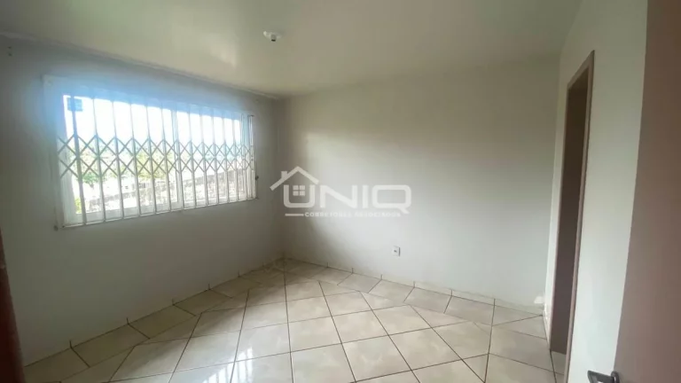Imagem Casa Suíte + 02 Quartos - Bairro Pinheirinho