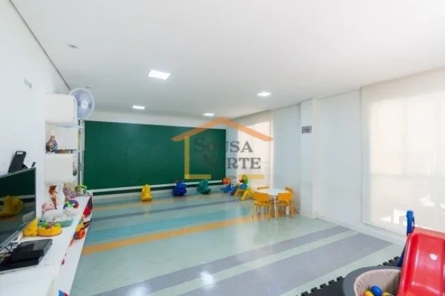 Imagem Apartamento com 70m², dispõe de 2 dormitórios, sendo 1 suite, 2 banheiros, sala, cozinha, area de...