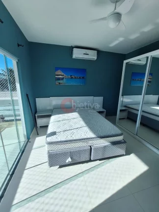 Imagem Casa duplex em condomínio com deck para canal navegavel, 4 quartos, Ogiva