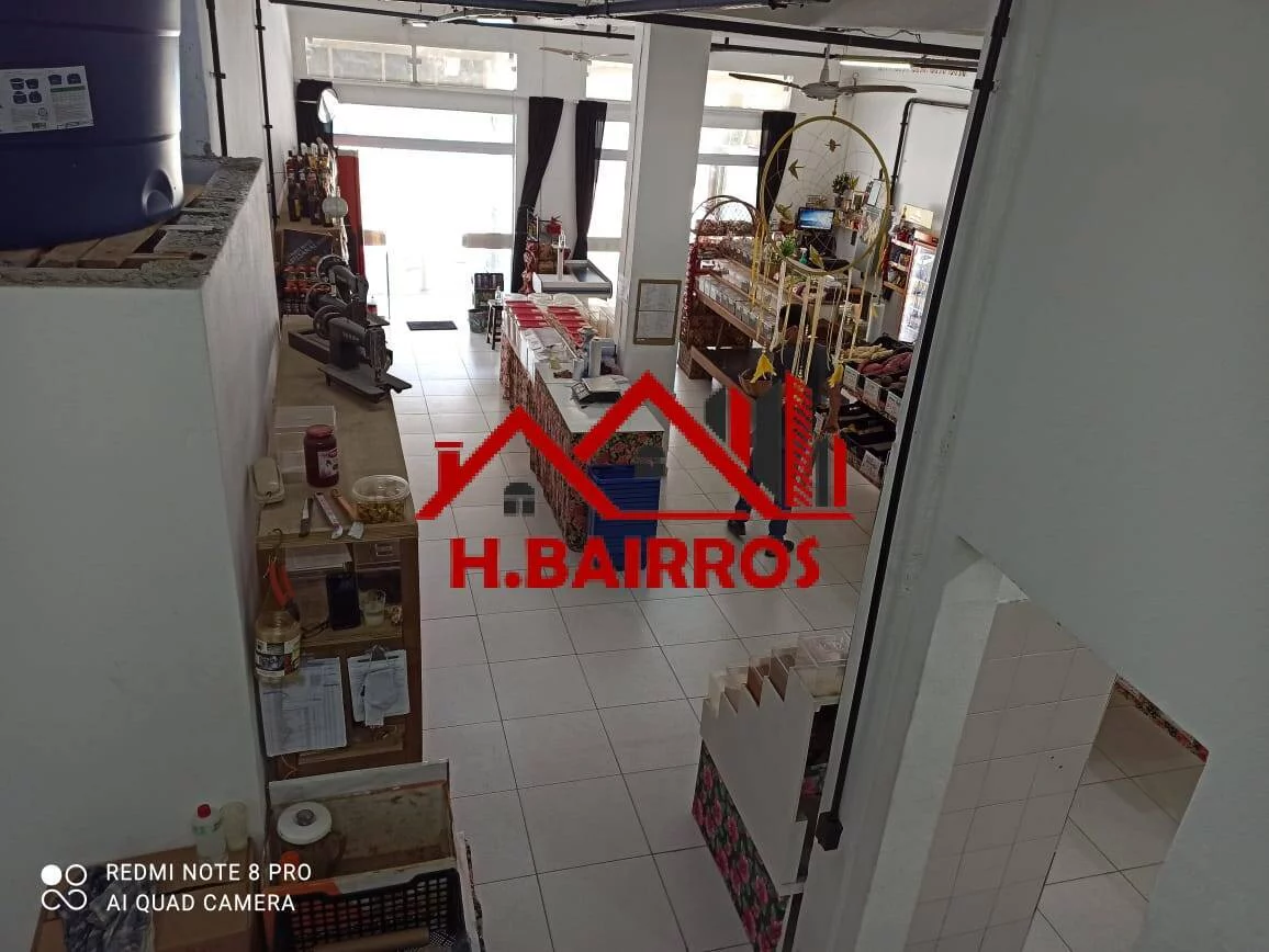 Imagem Casa 02 Dormitórios com Ponto Comercial à Venda em São Sebastião - SP