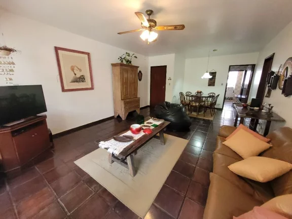Imagem APARTAMENTO AMPLO COM 3 DORMITÓRIOS, SENDO 1 SUÍTE, AMPLO TERRAÇO, PRÉDIO COM PISCINA E CHURRAQUERIRA, 3 QUADRAS DA PRAIA DAS PITANGUEIRAS