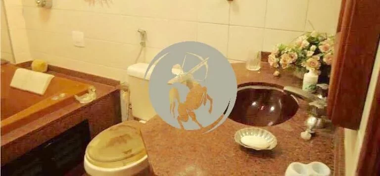 Imagem Lindo sobrado com piscina