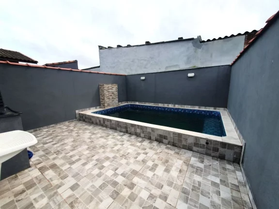Imagem Casa Nova com Piscina, 2 Dorm (1 Suíte), Jardim Magalhães