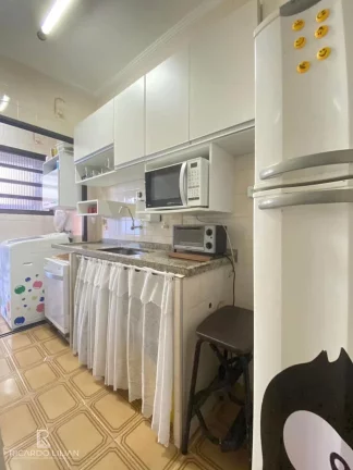 Imagem Apartamento Garden com quintal privativo localizado a 350 metros da praia do Caiçara.