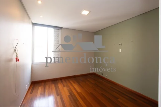 Imagem Apartamento em Perdizes com 198m², 3 quartos ( 1 su­te ) e 1 vaga.