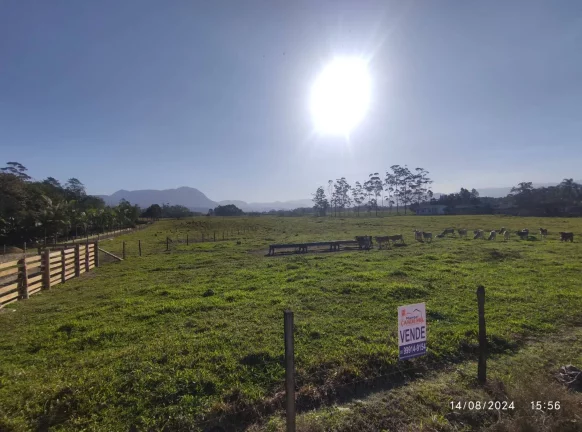 Imagem Terreno à venda no bairro Rio Bonito (Pirabeiraba) em Joinville/SC