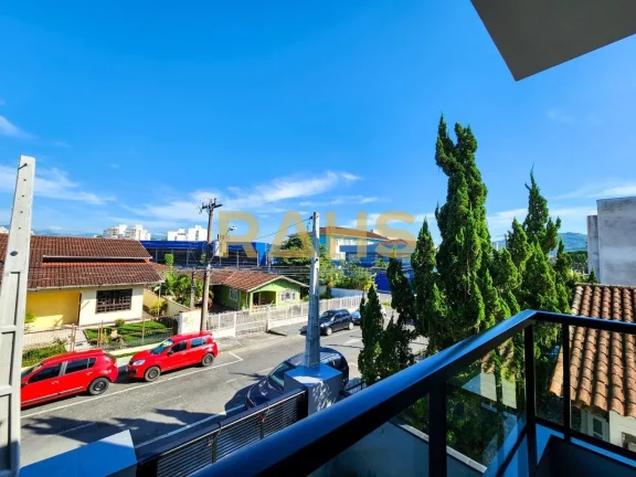 Imagem Lindo Sobrado Geminado Novo em ótimo local no bairro Saguaçu, perto do Colégio Católica Machado ...