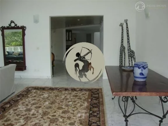Imagem Casa a venda em condomínio fechado em Barueri