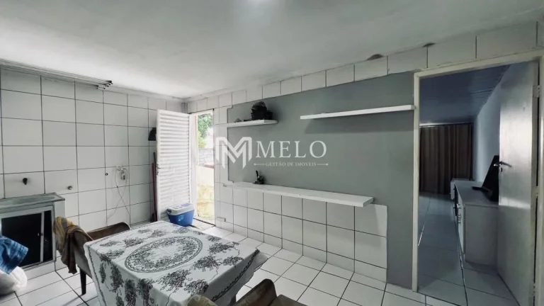 Imagem Oportunidade em CASA FORTE:246m², 05qts, 01 vaga -A VISTA.