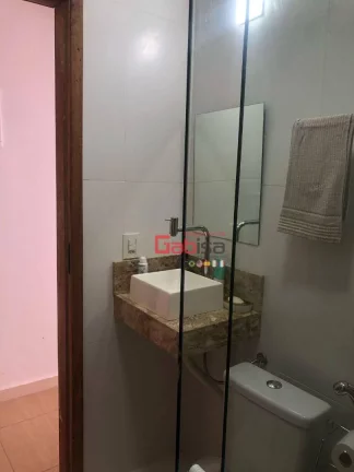 Imagem Casa com 4 dormitórios à venda, 240 m² por R$ 365.000,00 - Centro - São Pedro da Aldeia/RJ