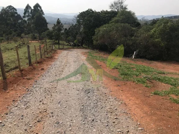 Imagem Belo Terreno à Venda em Piracaia a1km do Asfalto