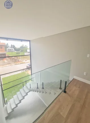 Imagem Casa Alto Padrão 4 suítes!