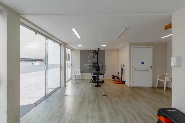 Imagem Apartamento Impecável no Itaim Bibi - 3 Dorms, 1 Suíte, 105m². Viva o Melhor de SP!