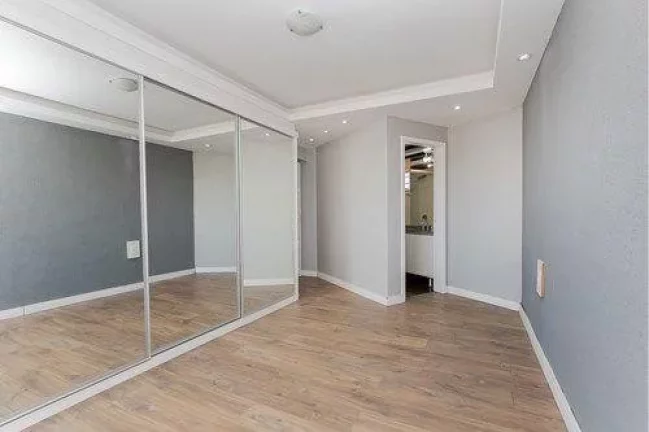 Imagem Apartamento para Venda em Curitiba, Água Verde, 3 dormitórios, 1 suíte, 2 banheiros, 2 vagas