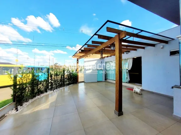Imagem Excelente Casa no Jardim Coliseu com 3 Dormitórios (1 Suíte), 3 Vagas, 140m² de Construção em Terreno de 203m² – Aceita Financiamento! Aproveite!