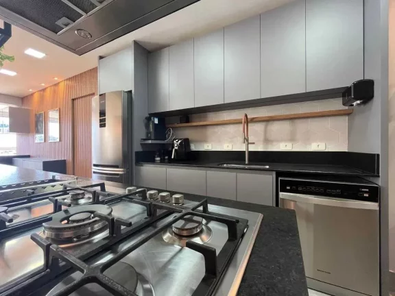 Imagem Apartamento mobiliado com 3 dormitórios sendo 2 suítes e 2 vagas de garagem em Itajaí