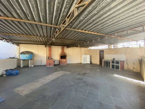 Imagem Casa à venda no bairro Floresta, com 2 quartos , sendo uma suíte