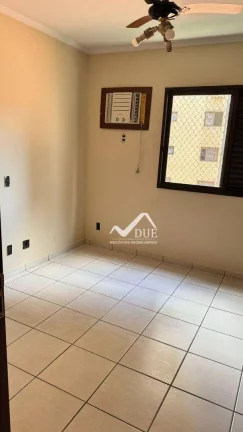 Imagem Apartamento com 3 quartos a 1/2 quadra da praia à venda, 210 m² por R$ 1.810.000 - Embaré - Santos/SP