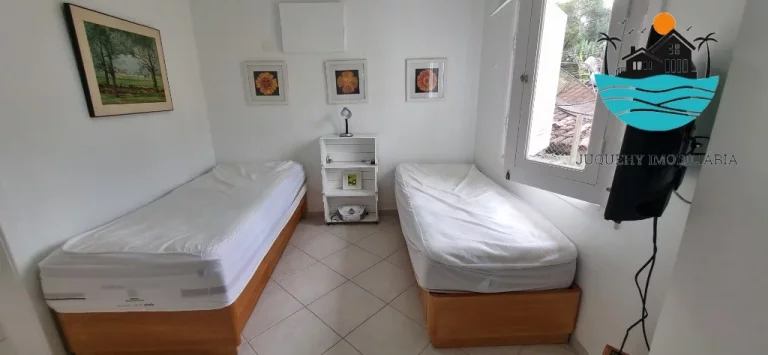 Imagem Aluguel Juquehy Condomínio - Casa em Juquehy com 4 dormitórios, 2 suítes, 150m da praia - Acomodação máx. 8-10 pessoas | Juquehy Imobiliária.